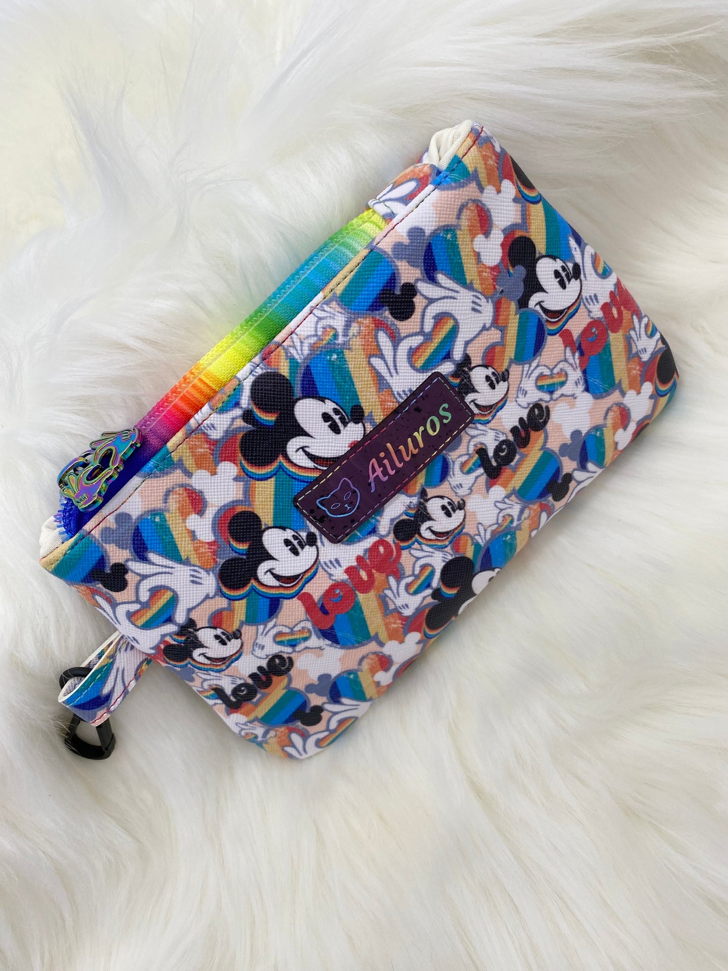 Mouse Love Medium Wristlet